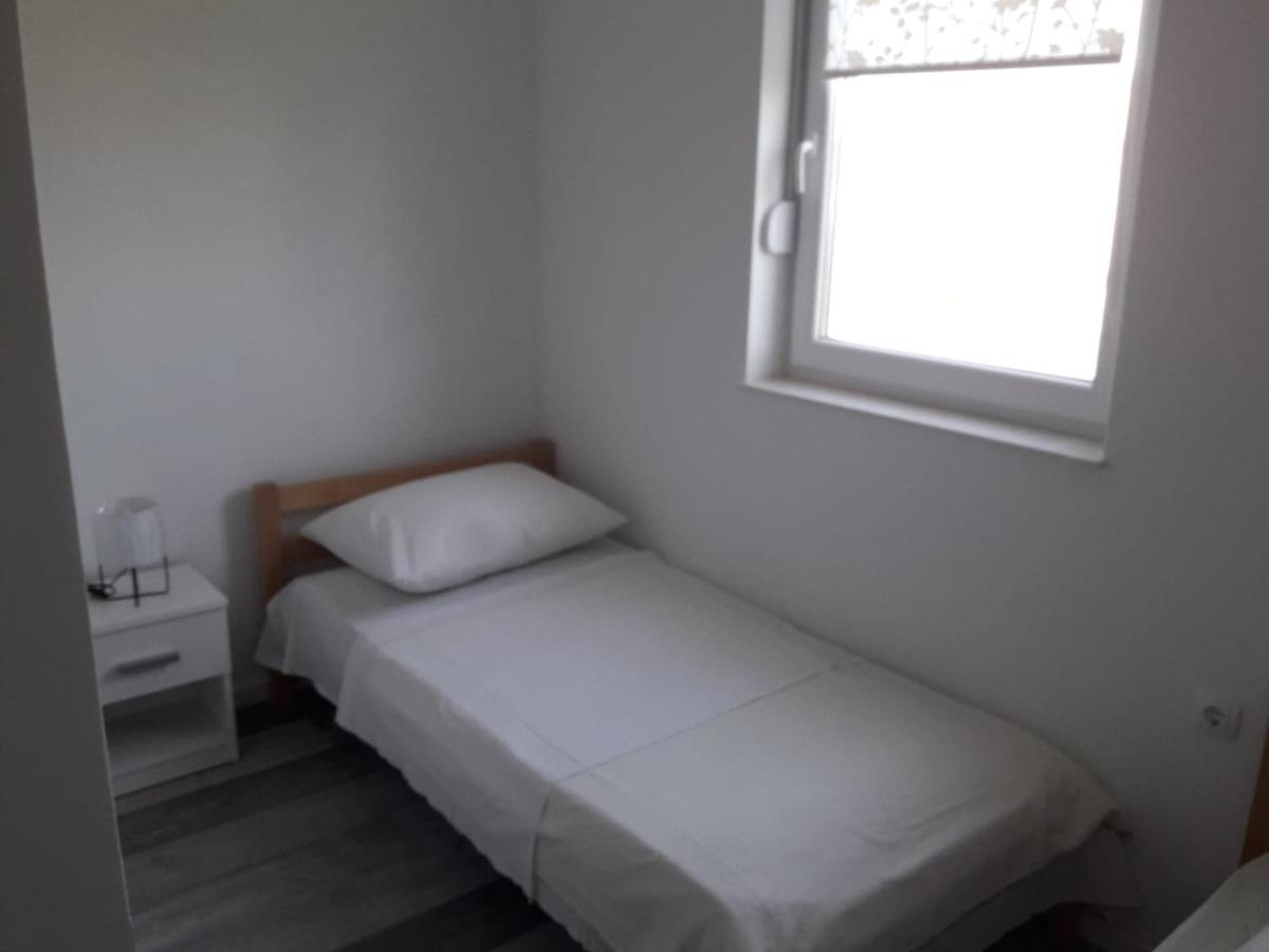 Apartman Sandra Vodice Eksteriør billede