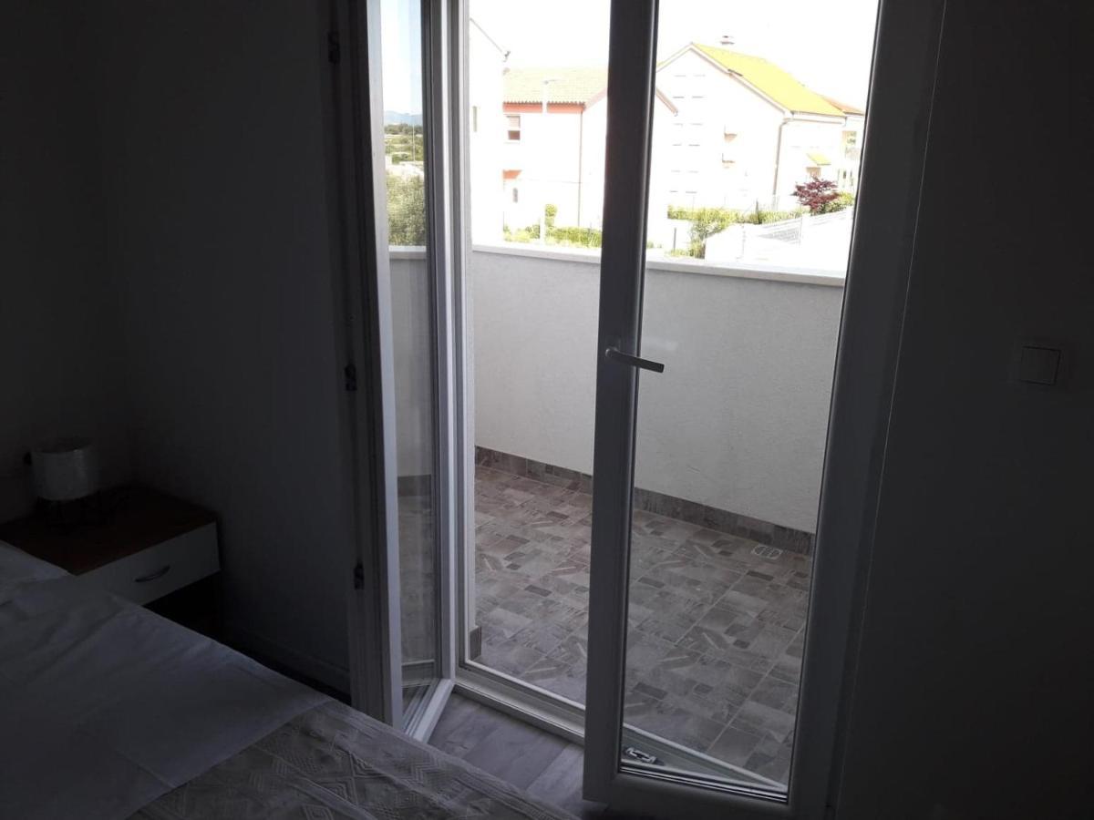 Apartman Sandra Vodice Eksteriør billede
